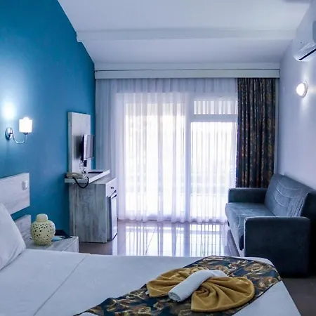 Resort Afytos Tatil Koyu *